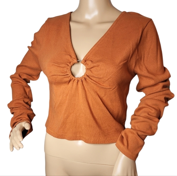 NWOT Free People cropped sweater - Picture 10 of 16